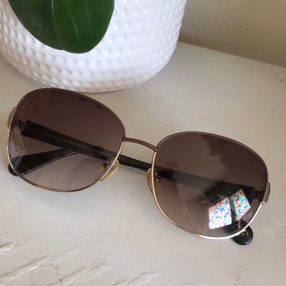 Diane Von Furstenburg glasses